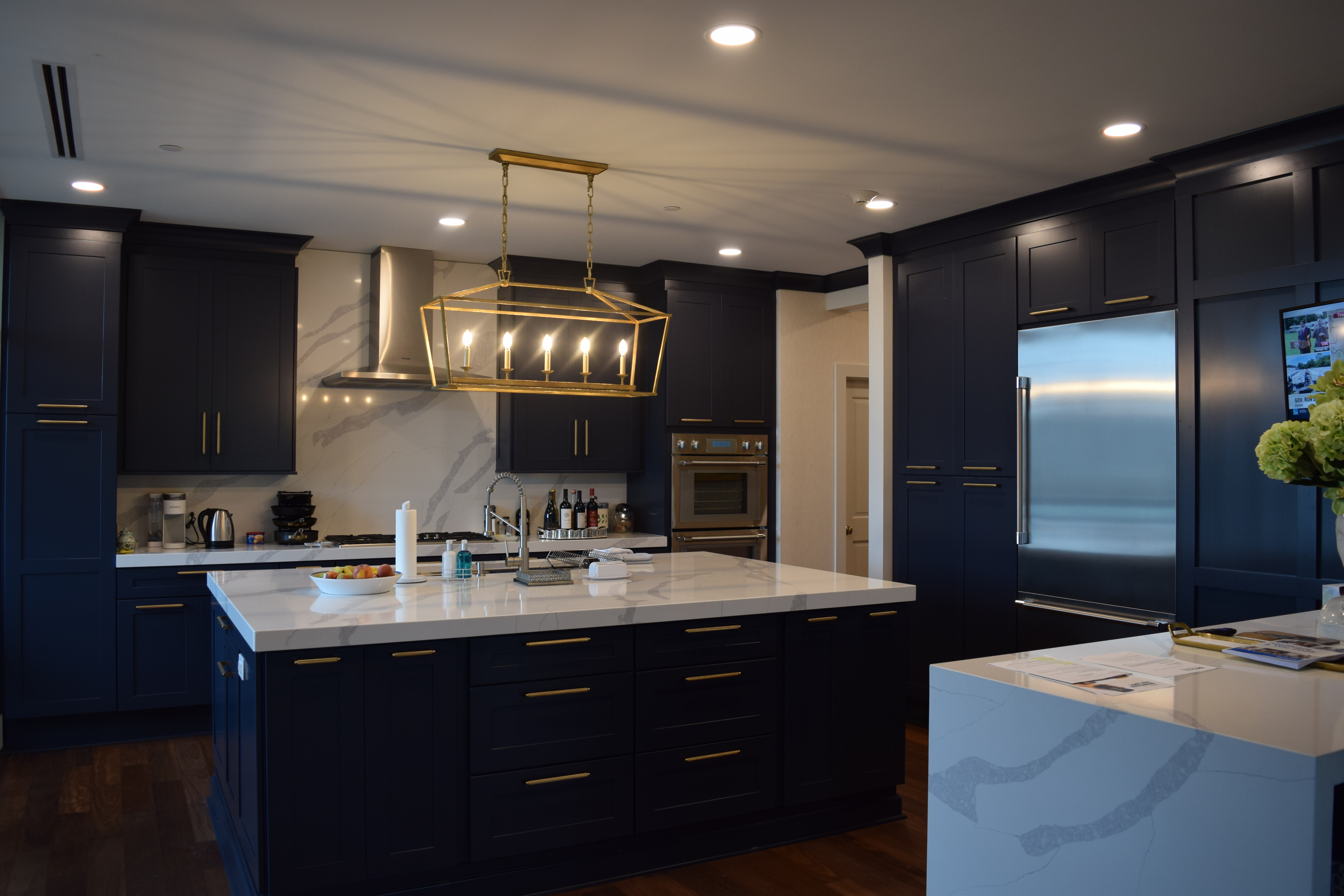 Bespoke Living: A Tailored High-Rise view 1